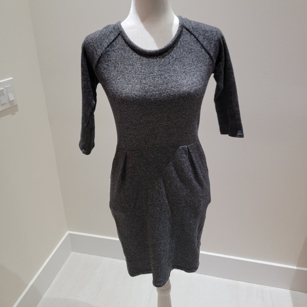 Woman's /junior's dress